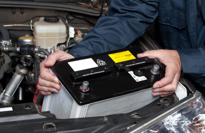 How do I know what kind of car battery I need? What type of batteries do automobiles use? Does battery size matter in a car?